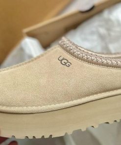 Alternative view of UGG Shoes