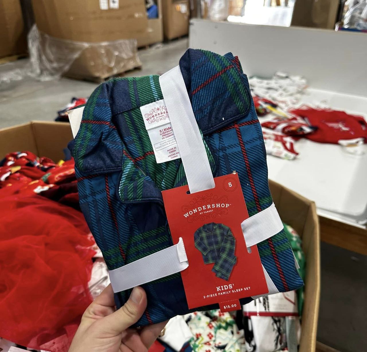 Christmas Clothes - Image 4